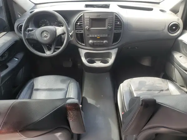 WD4PG2EE4J3445843 2018 MERCEDES-BENZ METRIS - Image 8