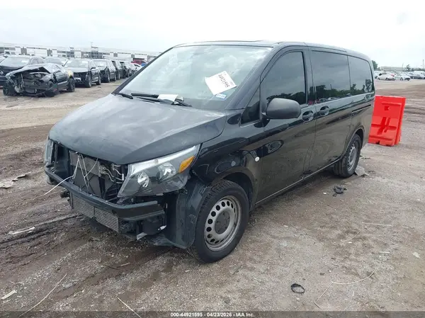WD4PG2EE4K3512135 2019 MERCEDES-BENZ METRIS - Image 2