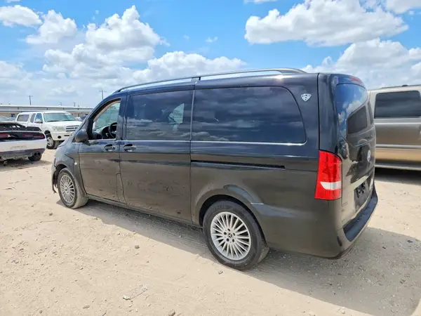 WD4PG2EE4K3585263 2019 MERCEDES-BENZ METRIS - Image 2