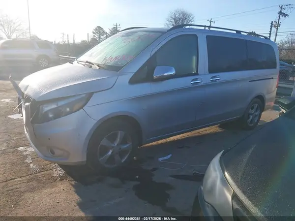 WD4PG2EE5G3093025 2016 MERCEDES-BENZ METRIS - Image 2