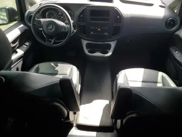 WD4PG2EE5H3227906 2017 MERCEDES-BENZ METRIS - Image 8