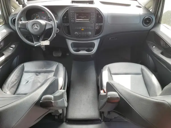 WD4PG2EE5H3237464 2017 MERCEDES-BENZ METRIS - Image 8