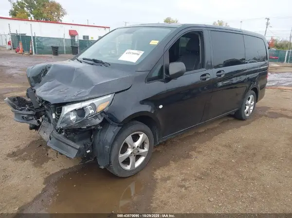 WD4PG2EE5H3337838 2017 MERCEDES-BENZ METRIS - Image 2
