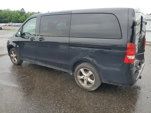 WD4PG2EE5J3403651 2018 MERCEDES-BENZ METRIS - Image 2