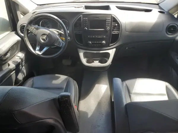 WD4PG2EE5J3474266 2018 MERCEDES-BENZ METRIS - Image 8