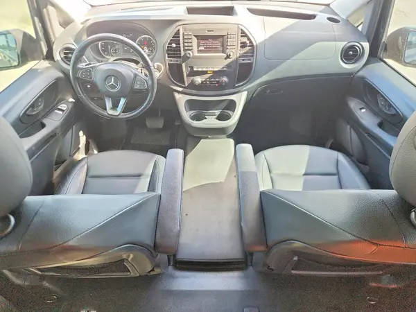 WD4PG2EE5J3489740 2018 MERCEDES-BENZ METRIS - Image 8