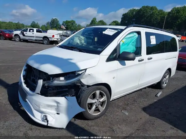 WD4PG2EE6G3102976 2016 MERCEDES-BENZ METRIS - Image 2