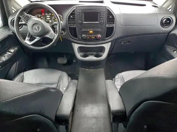 WD4PG2EE6J3477810 2018 MERCEDES-BENZ METRIS - Image 8