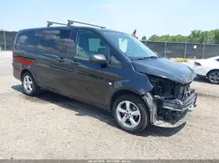 WD4PG2EE6J3494929 2018 MERCEDES-BENZ METRIS