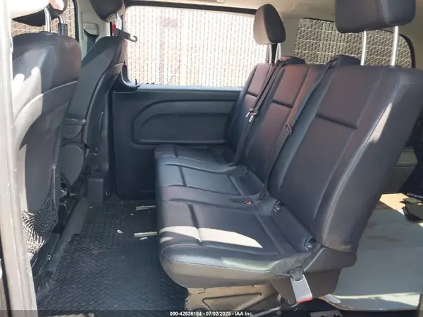 WD4PG2EE7G3091888 2016 MERCEDES-BENZ METRIS - Image 8