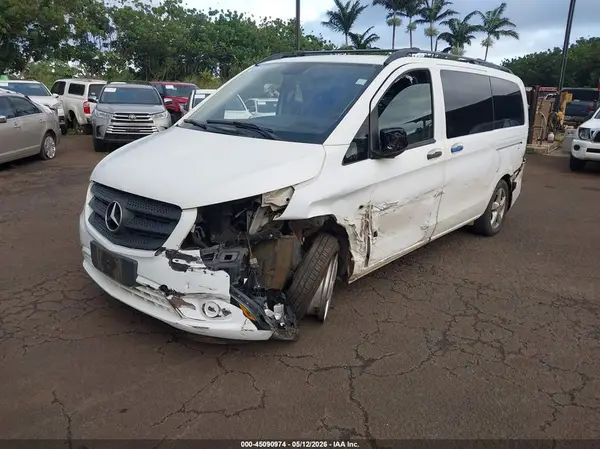 WD4PG2EE7H3228345 2017 MERCEDES-BENZ METRIS - Image 2