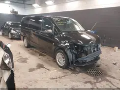WD4PG2EE7J3366358 2018 MERCEDES-BENZ METRIS