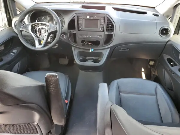 WD4PG2EE7J3391762 2018 MERCEDES-BENZ METRIS - Image 8