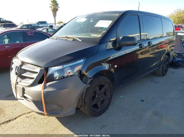 WD4PG2EE7K3555142 2019 MERCEDES-BENZ METRIS - Image 2