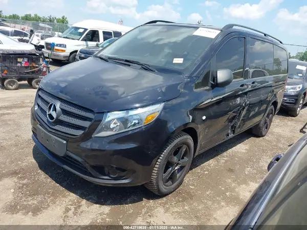 WD4PG2EE8G3091754 2016 MERCEDES-BENZ METRIS - Image 2