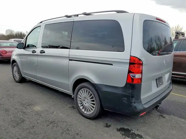 WD4PG2EE8H3222408 2017 MERCEDES-BENZ METRIS - Image 2