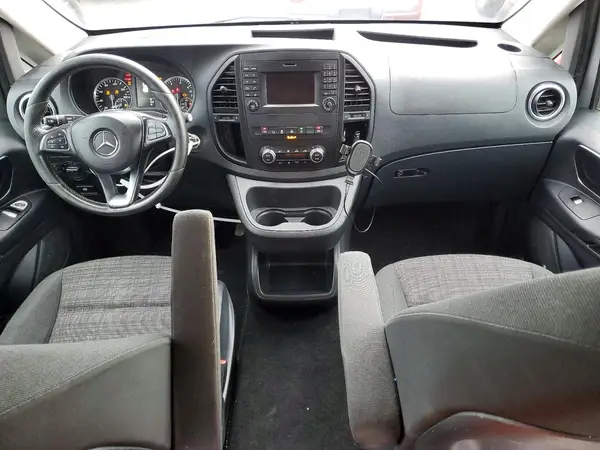 WD4PG2EE8H3222408 2017 MERCEDES-BENZ METRIS - Image 8