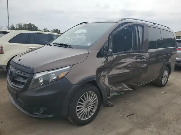 WD4PG2EE8H3322704 2017 MERCEDES-BENZ METRIS - Image 1