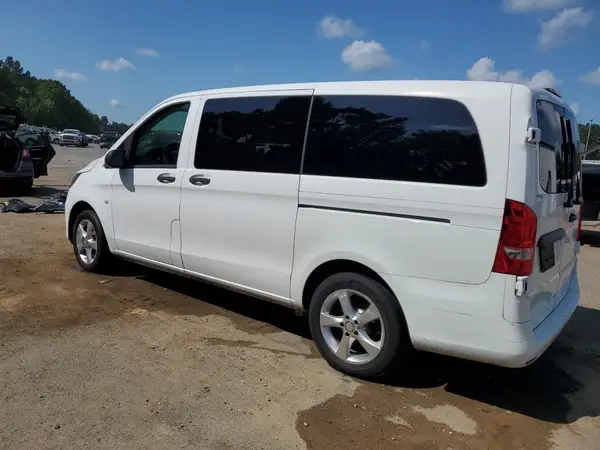 WD4PG2EE8J3355885 2018 MERCEDES-BENZ METRIS - Image 2