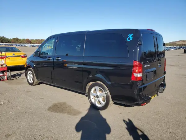 WD4PG2EE8J3433629 2018 MERCEDES-BENZ METRIS - Image 2
