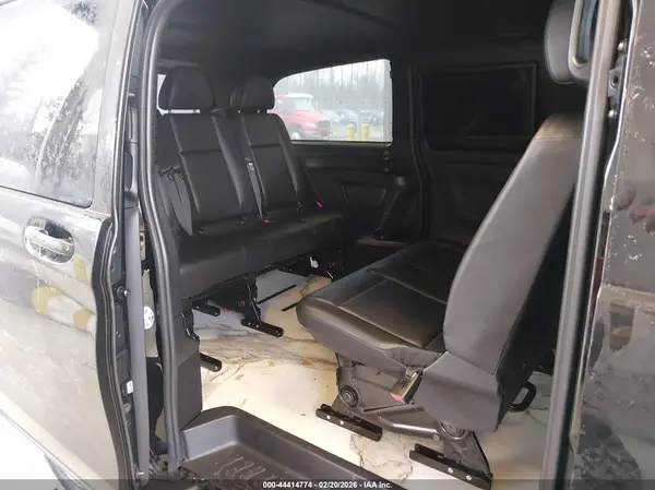 WD4PG2EE8J3498710 2018 MERCEDES-BENZ METRIS - Image 8