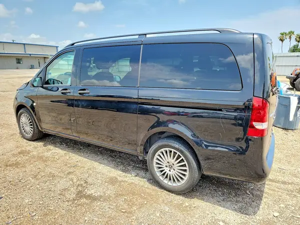 WD4PG2EE8J3499744 2018 MERCEDES-BENZ METRIS - Image 2