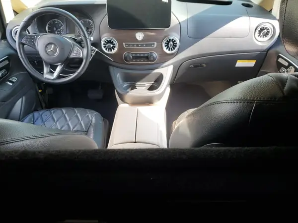 WD4PG2EE8K3515040 2019 MERCEDES-BENZ METRIS - Image 8