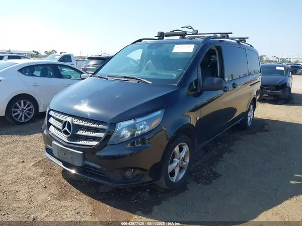 WD4PG2EE9G3104494 2016 MERCEDES-BENZ METRIS - Image 2