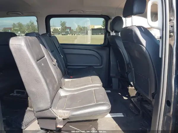 WD4PG2EE9G3104494 2016 MERCEDES-BENZ METRIS - Image 8