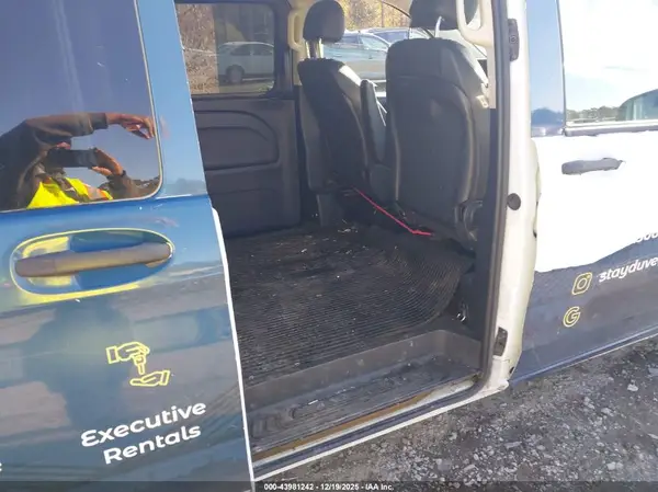 WD4PG2EE9H3295741 2017 MERCEDES-BENZ METRIS - Image 8