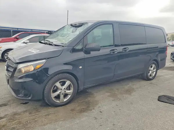 WD4PG2EE9H3310061 2017 MERCEDES-BENZ METRIS - Image 1