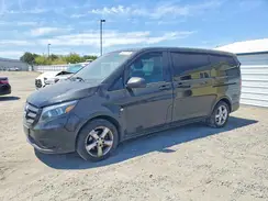 WD4PG2EE9J3357385 2018 MERCEDES-BENZ METRIS