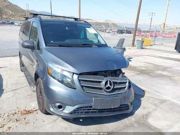 WD4PG2EE9J3374591 2018 MERCEDES-BENZ METRIS - Image 1