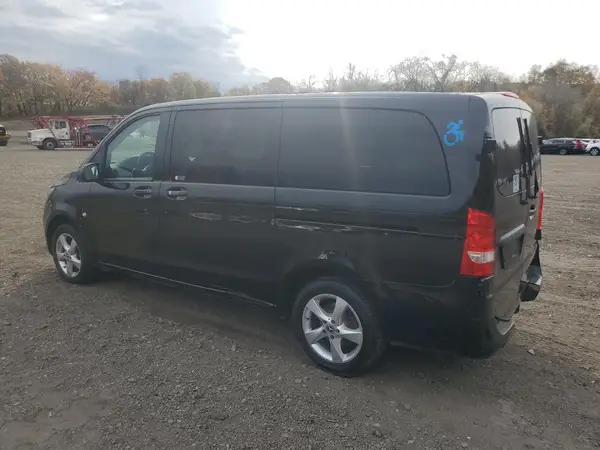 WD4PG2EE9J3461892 2018 MERCEDES-BENZ METRIS - Image 2