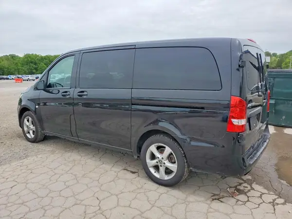 WD4PG2EE9J3490793 2018 MERCEDES-BENZ METRIS - Image 2