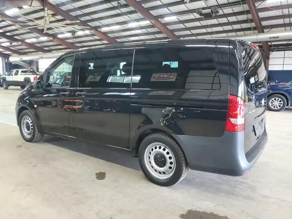 WD4PG2EE9J3496738 2018 MERCEDES-BENZ METRIS - Image 2