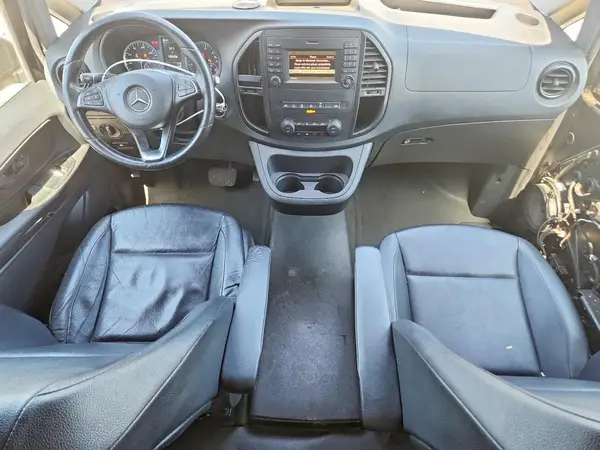 WD4PG2EEXH3317018 2017 MERCEDES-BENZ METRIS - Image 8
