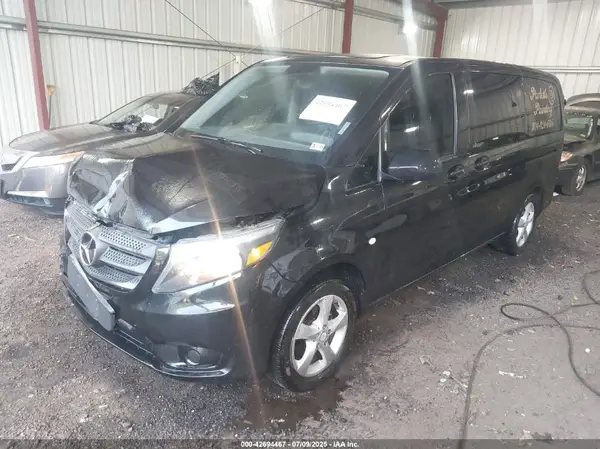 WD4PG2EEXH3317441 2017 MERCEDES-BENZ METRIS - Image 2