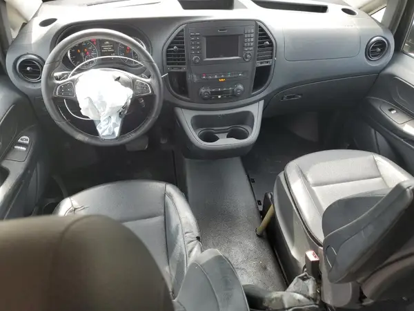 WD4PG2EEXH3332232 2017 MERCEDES-BENZ METRIS - Image 8