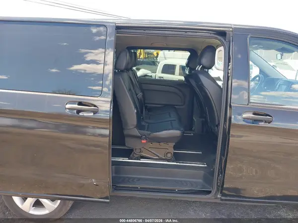 WD4PG2EEXJ3392162 2018 MERCEDES-BENZ METRIS - Image 8