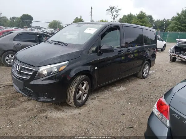 WD4PG2EEXJ3404200 2018 MERCEDES-BENZ METRIS - Image 2