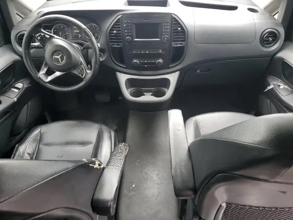 WD4PG2EEXJ3413754 2018 MERCEDES-BENZ METRIS - Image 8