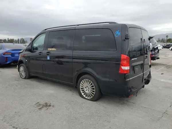 WDAPG2EE5H3340476 2017 MERCEDES-BENZ METRIS - Image 2