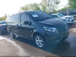 WDAPG2EE7H3310914 2017 MERCEDES-BENZ METRIS