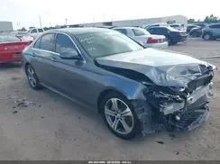 WDBZF4JB7HH114828 2017 MERCEDES-BENZ E-KLASSE