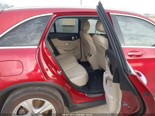 WDC0G4JB0GF016204 2016 MERCEDES-BENZ GLC - Image 8