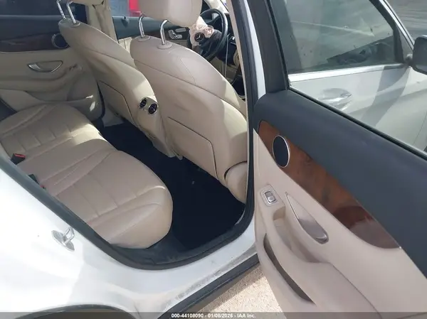 WDC0G4JB0GF064463 2016 MERCEDES-BENZ GLC - Image 8