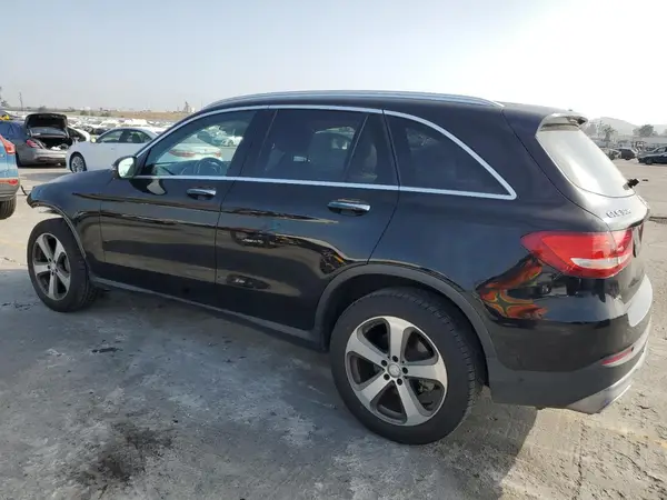 WDC0G4JB0GF089704 2016 MERCEDES-BENZ GLC - Image 2