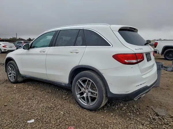WDC0G4JB0HF122721 2017 MERCEDES-BENZ GLC - Image 2