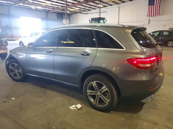 WDC0G4JB0HF140555 2017 MERCEDES-BENZ GLC - Image 2
